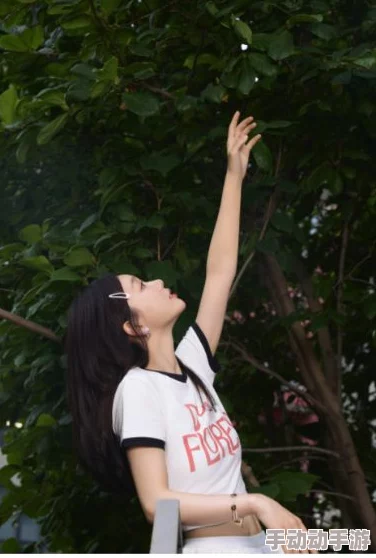 开襟jk做双人运动,展现青春活力与友谊的完美结合,让每一次锻炼都充满乐趣与动力! 开襟jk做双人运动,展现青春活力与友谊的完美结合,让每一次锻炼都充满乐趣与动力!