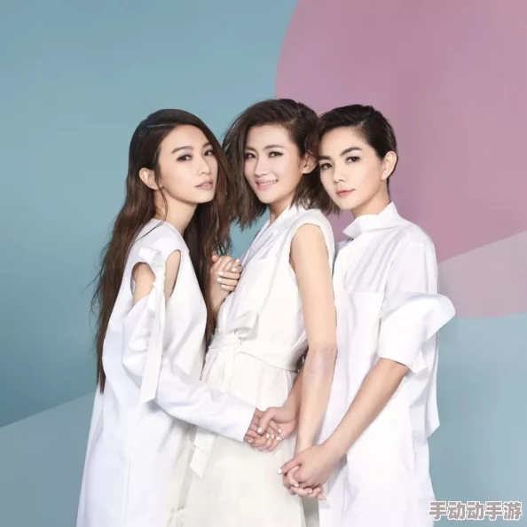 开襟jk做双人运动,展现青春活力与友谊的完美结合,让每一次锻炼都充满乐趣与动力! 开襟jk做双人运动,展现青春活力与友谊的完美结合,让每一次锻炼都充满乐趣与动力!