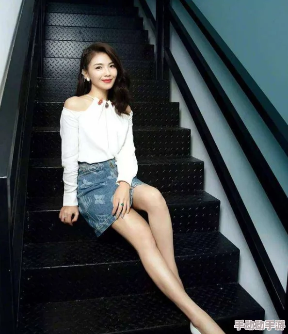 张悠雨-两-腿-之-间-毛-毛-图片引发热议，网友纷纷讨论其背后的文化意义与社会影响