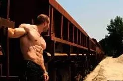 野外猛男的大粗鳮1巴：挑战极限，展现力量与勇气的惊险旅程引发热议