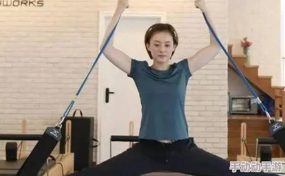 杨柳袁子仪瑜伽教练的背景：从艺术教育到身心灵发展，她是如何融合瑜伽与生活哲学的？