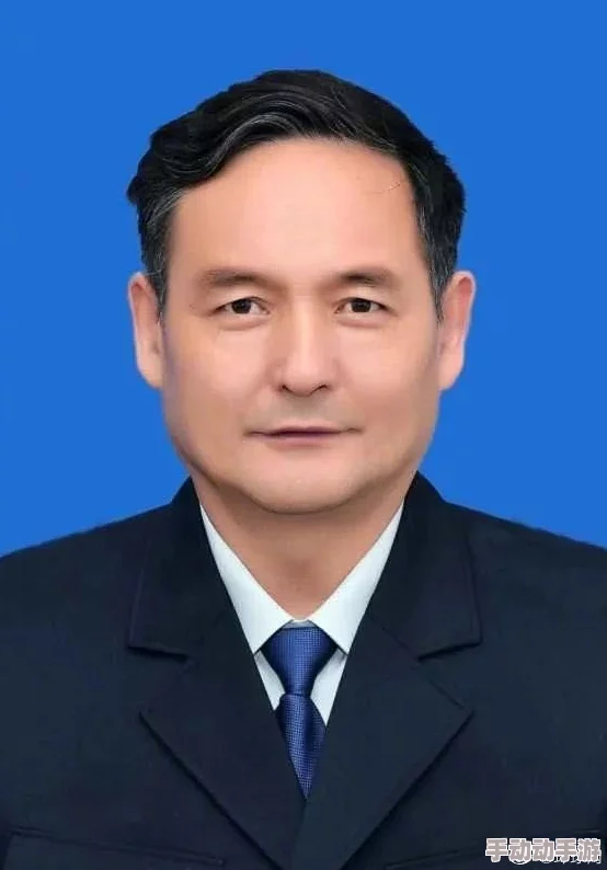 梁书记护士伦依萍的背景故事：她如何在社区医疗中发挥重要作用以及对患者的关怀历程