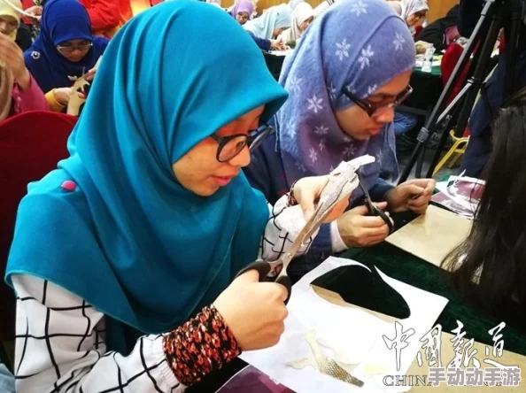 黑土被扒开腿做 同人网站：最新动态与创作分享，探索同人文化的多样性与魅力