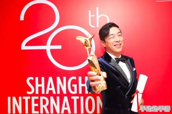 阿锵锵锵锵锵锵锵游戏大全两年半：震惊！竟发现隐藏在游戏里的致命漏洞，玩家们必须立即关注！