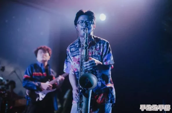 星空无限MV国产剧梁云菲：以唯美画面展现青春理想与爱情的交织