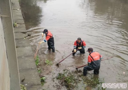 臭小子老师腰快断了，学生们的调皮捣蛋让他苦不堪言，如何应对课堂管理中的挑战与困扰