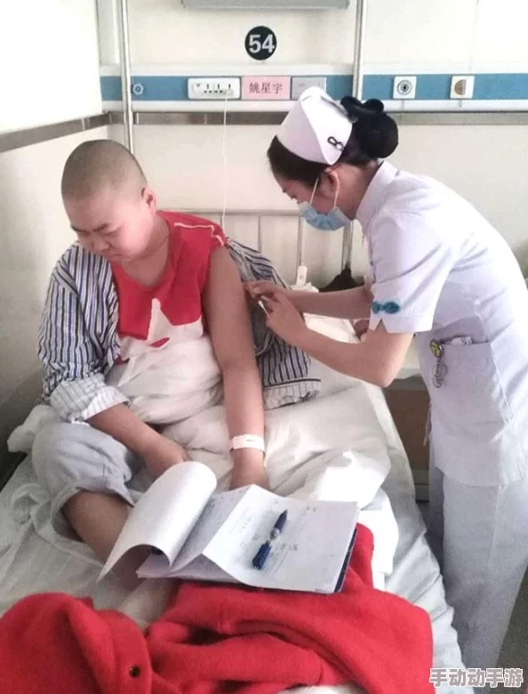 母亲,你真棒插曲,快来救救我，这是一首表达对母爱的深切感激与求助的歌曲，展现了在困境中渴望得到母亲支持的情感