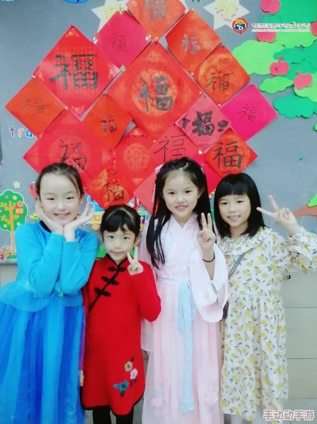 苏娅李文雯双飞闹元宵，欢庆传统佳节，共享团圆时刻与美好祝愿的精彩瞬间