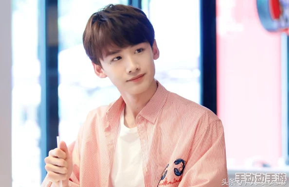 荧玩小玩具的时候被发现！某明星竟然在家中私藏大量情趣用品，网友：这也太开放了吧？