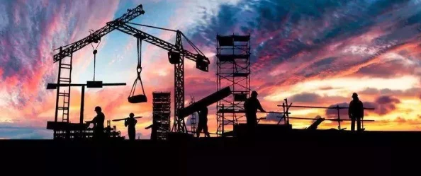 胡秀莲与瓦工：一位女性在建筑行业中的奋斗故事，展现了她如何克服困难，实现自我价值的励志历程