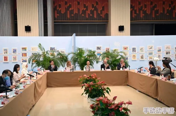 性别自由凸轮管阿拉伯：网友热议这一新兴现象，认为其可能推动社会对性别认知的变革与包容