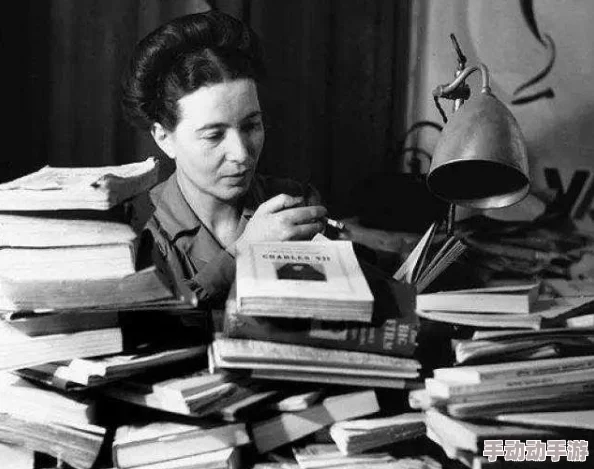 温热的大手在身上游走,一个挺身,心跳加速的瞬间,她感受到前所未有的紧张与期待交织在一起 温热的大手在身上游走,一个挺身,心跳加速的瞬间,她感受到前所未有的紧张与期待交织在一起