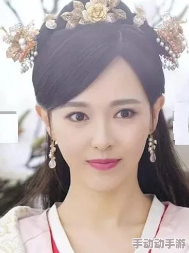 古装片中的色彩运用与文化意蕴分析:以《红楼梦》为例的视觉表现研究 古装片中的色彩运用与文化意蕴分析:以《红楼梦》为例的视觉表现研究