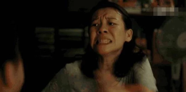 花楼女子檀木板下翘红痕,惊现神秘身世背后令人震惊的秘密,揭开千年历史的迷雾! 花楼女子檀木板下翘红痕,惊现神秘身世背后令人震惊的秘密,揭开千年历史的迷雾!