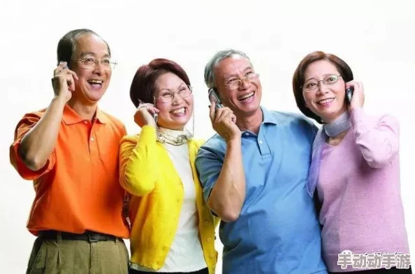 老头裸体洗澡沟引帅老头，意外邂逅引发网络热议，老年人新潮生活方式成焦点！