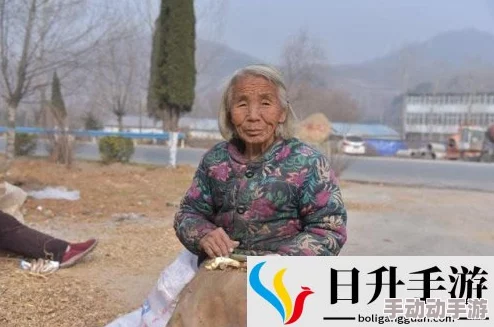 53岁大妈山坡做皮肉生意的原因：竟是为了治愈重病！背后令人震惊的故事曝光！