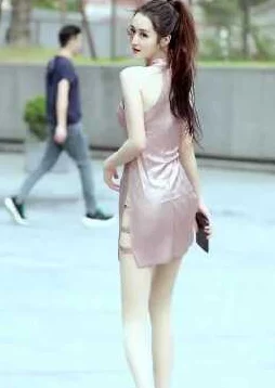 美女露%100,展现无与伦比的魅力与自信,吸引众多目光,引发热议和讨论 美女露%100,展现无与伦比的魅力与自信,吸引众多目光,引发热议和讨论