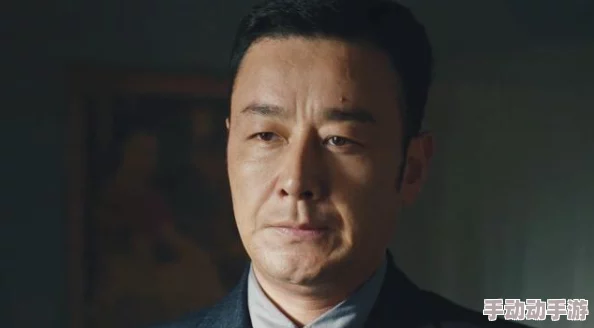 皇室战争巅峰对决：光明王子与暗夜骑士，谁执冲锋之矛更为犀利？