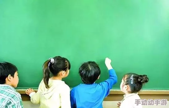 老师让学生摸她私密部位，校园风波引发热议，众人瞩目事件背后的真相与反思