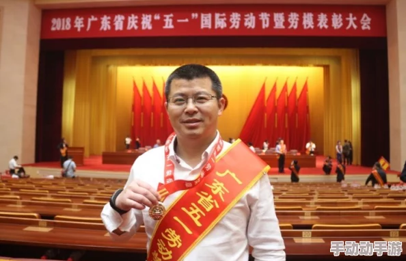 大团圆吴刚吴娜:传承与创新的故事,探讨家庭与文化的深厚联系与当代意义 大团圆吴刚吴娜:传承与创新的故事,探讨家庭与文化的深厚联系与当代意义