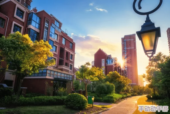 张津瑜国贸落地窗：现代建筑美学与功能性的完美结合，打造城市高端生活新标杆