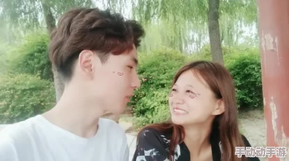 妖媚婷儿：传闻她与当红小生秘密约会，背后真相令人震惊！