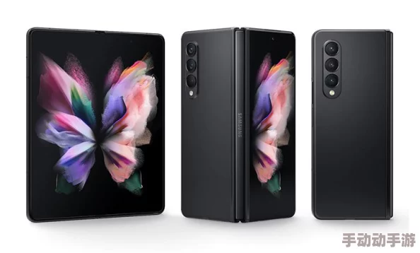 变成隐身人在学校做像素游戏：体验虚拟世界的奇妙校园生活