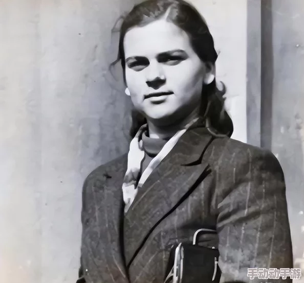 震惊！堕落v0.60安卓游戏1.8G最新版竟隐藏惊人秘密，玩家必看，体验前所未有的刺激！