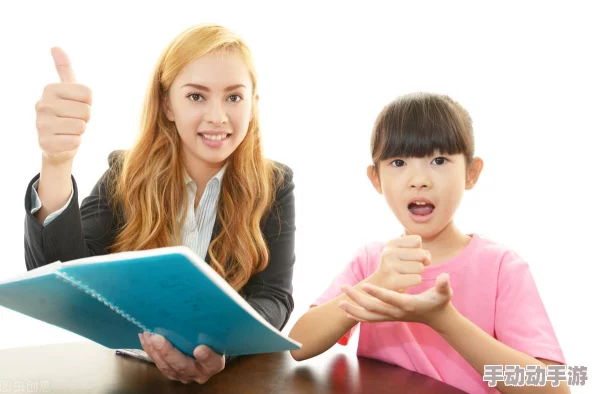 我把英语老师抄了一遍节课，这篇文章讲述了我在课堂上认真记录老师的教学内容和方法，反思学习过程中的收获与体会