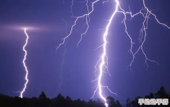 震惊!雷电将军被C出液体,意外事件引发网友热议,引发众多猜测与讨论! 震惊!雷电将军被C出液体,意外事件引发网友热议,引发众多猜测与讨论!