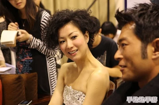 果冻电影黄色一级片：某知名导演被曝与女主角私下交往，背后隐藏的秘密让人震惊！