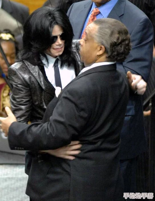 强行18分钟处破痛哭MJ,揭示了情感与音乐交织的深刻内涵及其对观众心灵的震撼影响 强行18分钟处破痛哭MJ,揭示了情感与音乐交织的深刻内涵及其对观众心灵的震撼影响