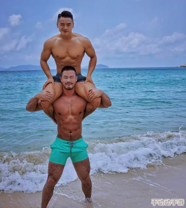 欧美男同又粗又大Gay69：激情碰撞与亲密互动，展现无尽魅力与热情的完美结合