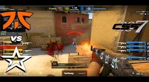 55岁大妈玩csgo，震惊网友称竟然能击败年轻高手，游戏实力超乎想象！