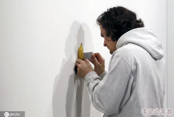 国产香蕉97碰碰在线视频：最新市场动态与消费者反馈引发热议，行业前景分析备受关注