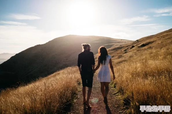 他吻着你的句号摸着你的冒号：关于语言符号与情感表达的深度解析与思考