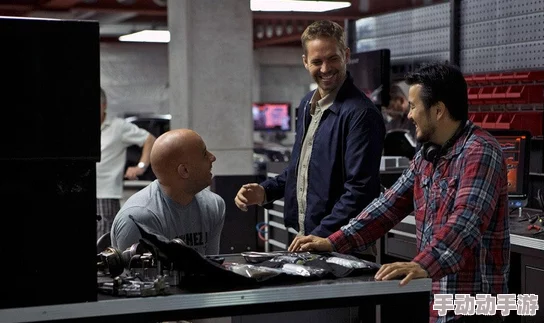 欧美一级黄色片子：近期网络热议的成人影片背后，涉及文化差异与社会观念的深层次探讨