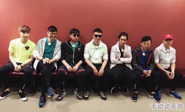 国产重口另类极限扩张视频引发热议，网友纷纷讨论其背后的文化意义与社会影响，成为网络新宠