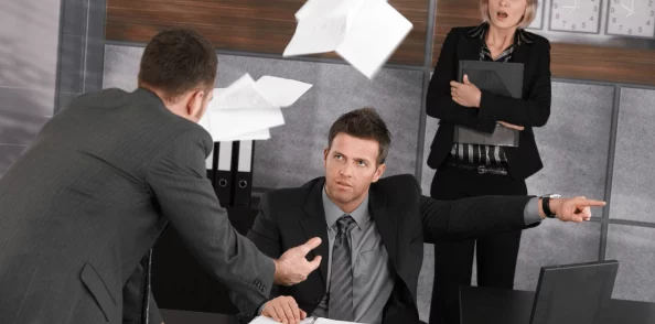 和同性男上司囗交:职场关系的复杂性与社会接受度的变化引发热议,网友纷纷发表看法 和同性男上司囗交:职场关系的复杂性与社会接受度的变化引发热议,网友纷纷发表看法