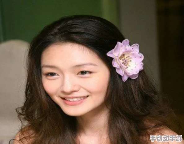 嗯啊边走边做…h楼梯罗亦辰，因新剧热播引发网友热议，粉丝纷纷分享幕后花絮与精彩片段