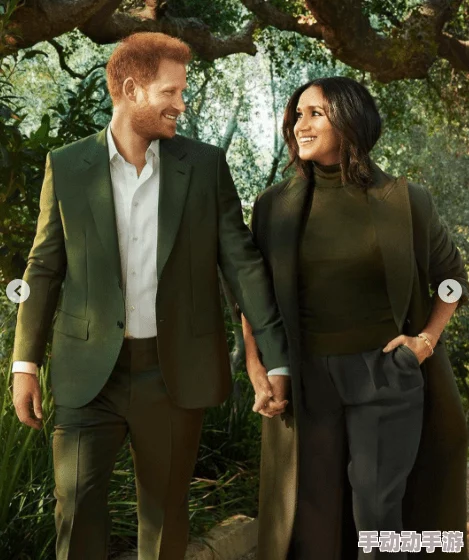 欧美黑人又粗又长，社交媒体热议其在时尚界的影响力与文化认同，引发多方讨论与关注