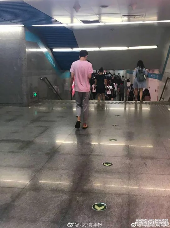 九色91POPNY丨偷拍事件进展：相关人员已被警方拘留，受害者正在接受心理辅导与法律支持