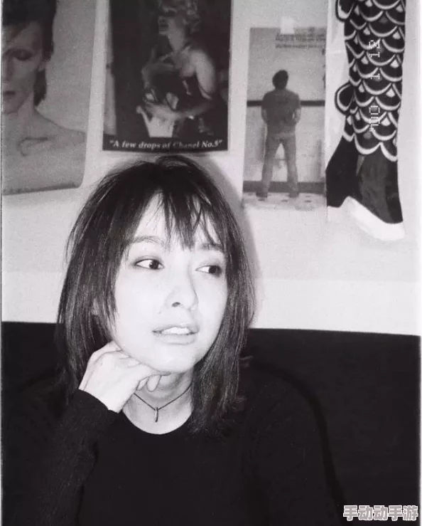 超级伦亲吕红刘海：最新动态揭示了她在时尚界的崭新风格与影响力，备受瞩目的活动即将来临！