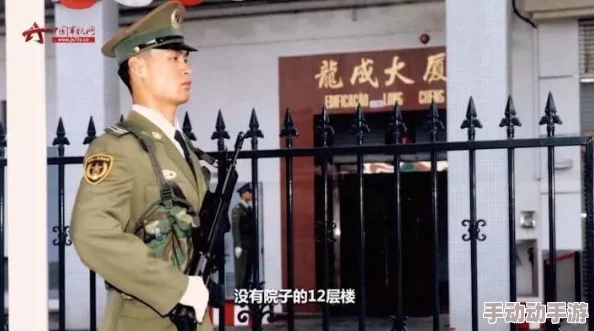 《反恐精英2》游戏中如何操作旋转键及其具体功能介绍