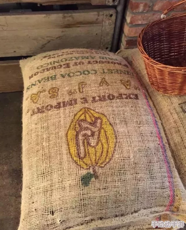 草莓视频高潮：最新动态揭示用户体验提升与内容多样化的趋势，吸引更多观众关注和参与