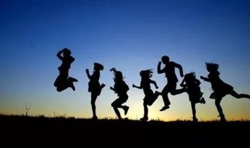 2024青旅快乐风男:一场关于青春与自由的旅行,展现年轻人追求梦想和快乐生活的无限可能 2024青旅快乐风男:一场关于青春与自由的旅行,展现年轻人追求梦想和快乐生活的无限可能