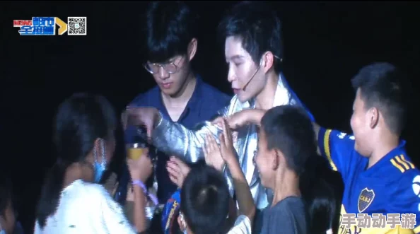 男男很黄很肉很刺激小视频，带你领略前所未有的激情与快感，尽情享受视觉盛宴！