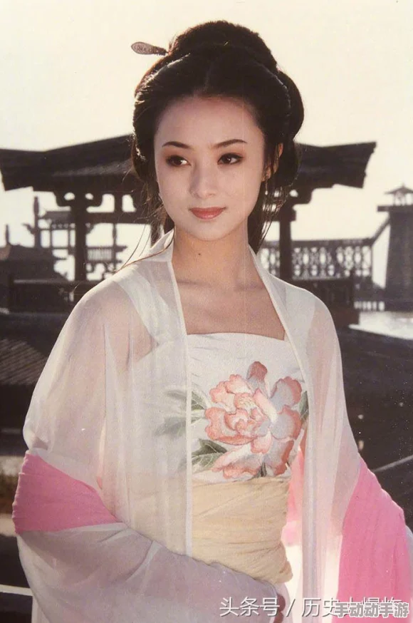 西施没有小内没有小爱心的图片，展现了古代美人的独特魅力与风采，引发网友热议与讨论
