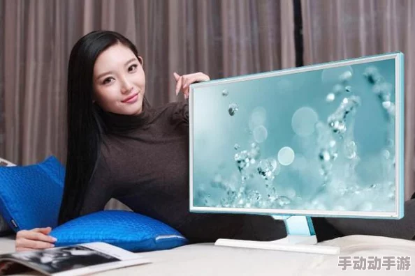 XXⅩ娇小性HD第一次，感受前所未有的视觉盛宴与情感交融，带你进入一个全新的体验世界！