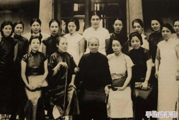 老太婆性：探讨老年女性的性需求与社会观念的变迁，如何打破传统偏见与促进健康关系的发展